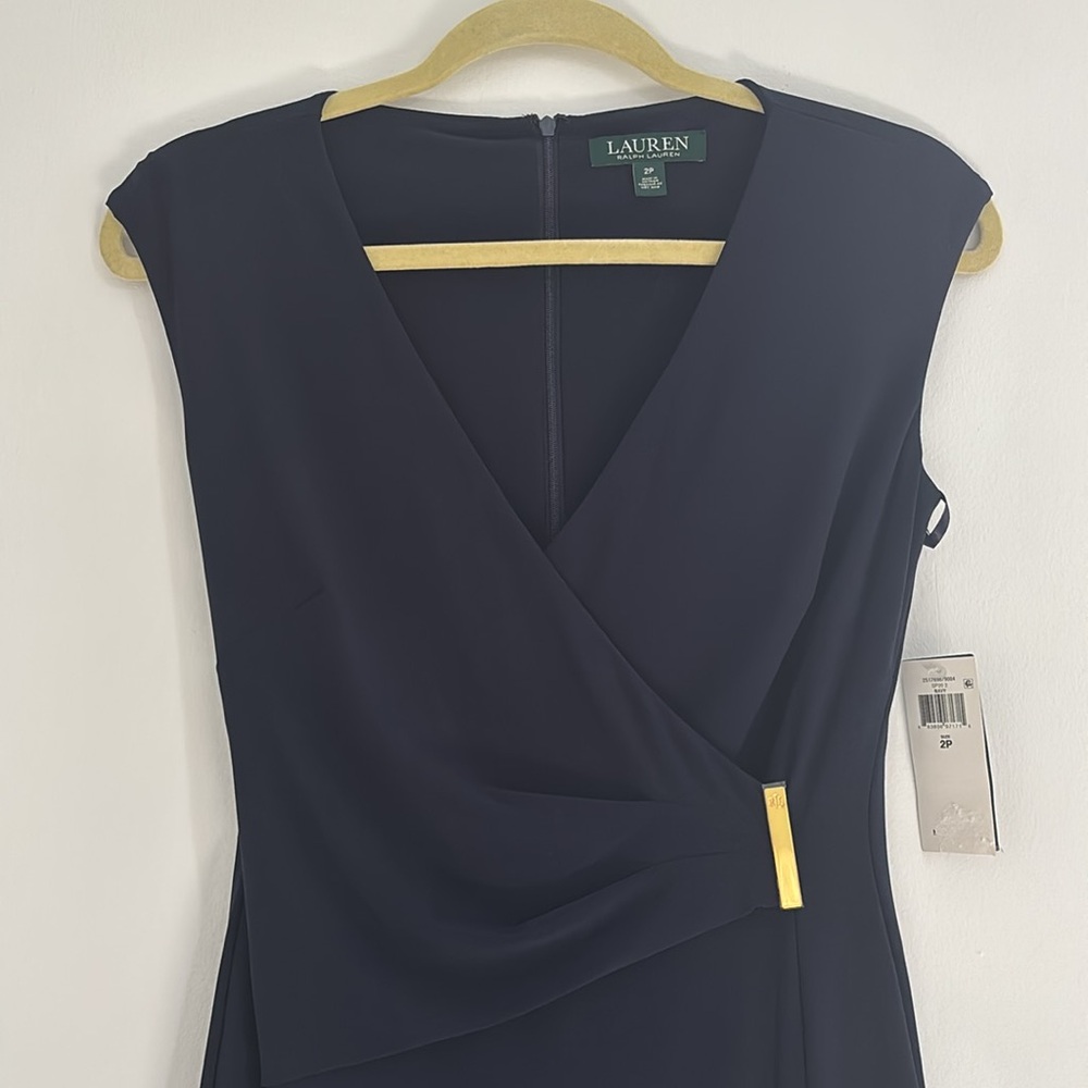 Lauren Ralph Lauren Deep Navy Blue Midi Sheath Dress with V-neck and Cap Sleeves - Picture 8 of 8